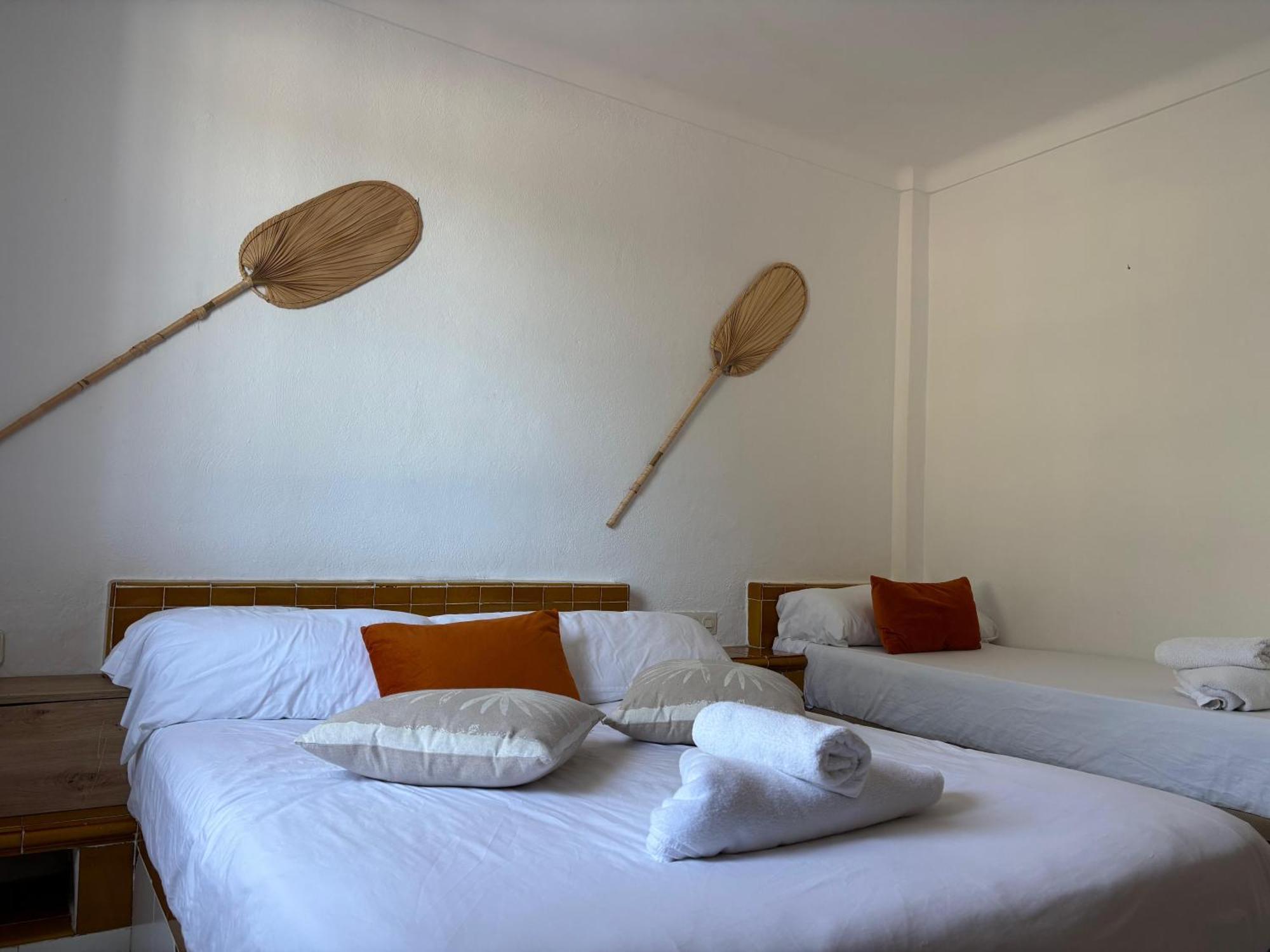 Es Grop Apartamentos Portinatx Extérieur photo