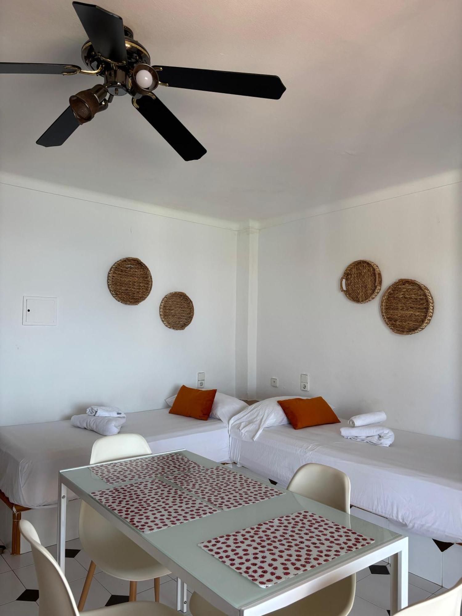 Es Grop Apartamentos Portinatx Extérieur photo